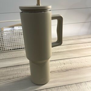 Simple Modern 40 oz tumbler